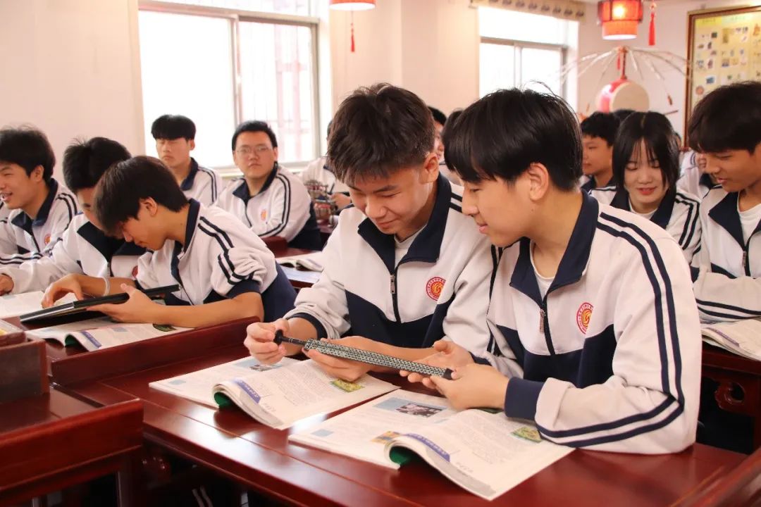 凤县历史专用教室