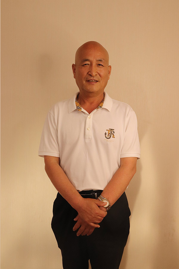 凤县杨养民 本科学历，毕业于陕西师范大学